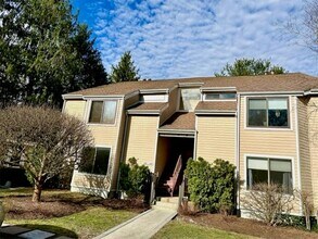 148 Deer Run in Chappaqua, NY - Building Photo - Building Photo