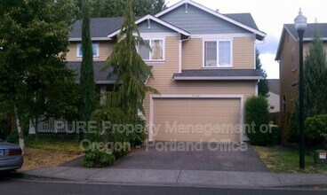9100 SW Graphite Ter in Beaverton, OR - Building Photo - Building Photo