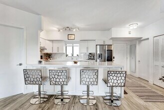 2105 Lavers Cir in Delray Beach, FL - Building Photo - Building Photo