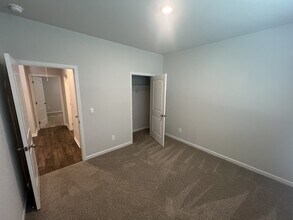 110 Hartmann Crossing Dr in Lebanon, TN - Building Photo - Building Photo