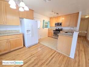 9144 N Pier Park Pl in Portland, OR - Building Photo - Building Photo