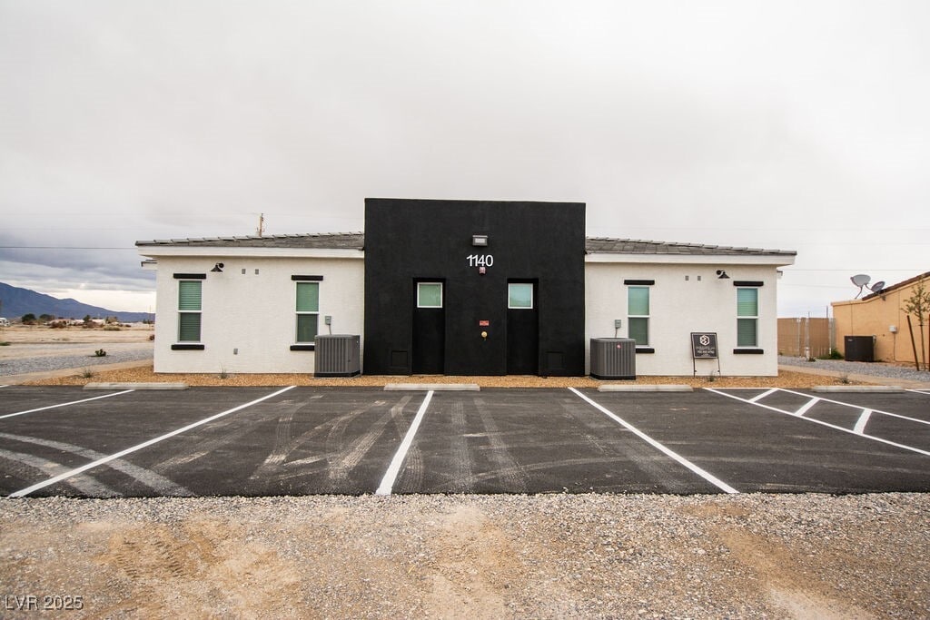 1140 Sixshooter Ave in Pahrump, NV - Building Photo