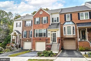 9425 William Kirk Ln in Burke, VA - Building Photo