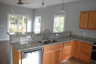 308 Kenwood Ave, Unit A in Wilmington, NC - Foto de edificio - Building Photo