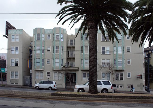 2059 Market St in San Francisco, CA - Foto de edificio - Building Photo