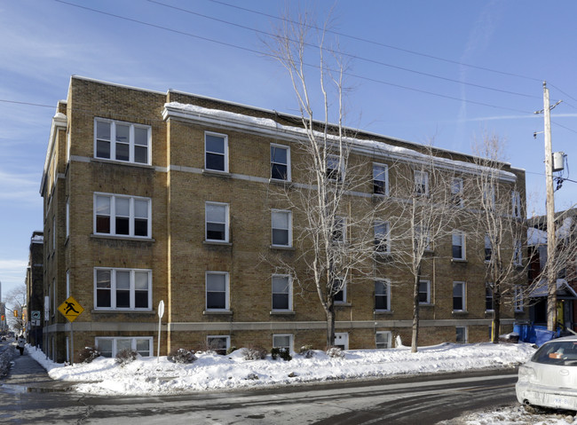 Annedale Court in Ottawa, ON - Building Photo - Building Photo