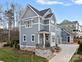 805 Naples Dr in Davidson, NC - Building Photo