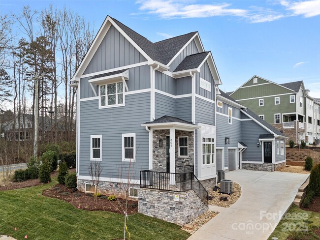 property at 805 Naples Dr