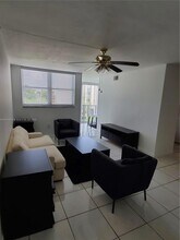 9411 SW 4th St in Miami, FL - Building Photo - Building Photo