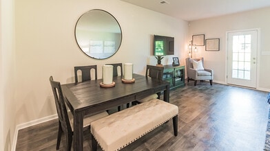 1161 Lova Ln in Allentown, PA - Foto de edificio - Building Photo