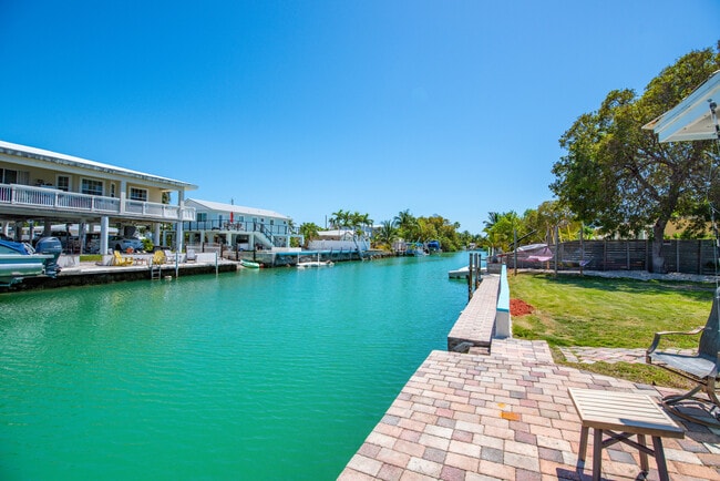 24 Cactus Dr in Key West, FL - Foto de edificio - Building Photo