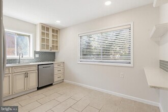 9717 Hedin Dr in Silver Spring, MD - Building Photo - Building Photo