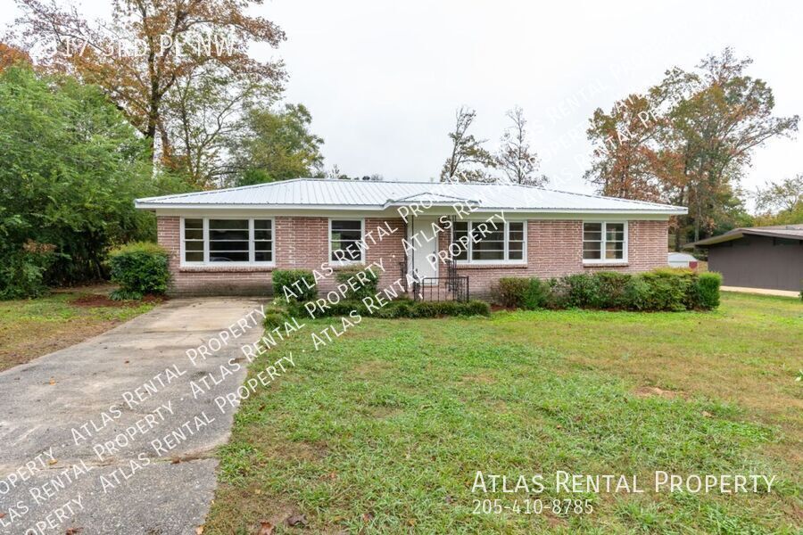 2317 3rd Pl NW in Center Point, AL - Building Photo