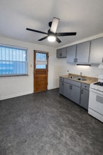 2027 W 111th St, Unit 2N in Chicago, IL - Building Photo - Building Photo