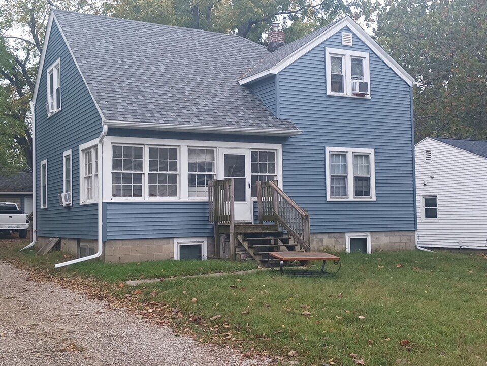 3126 Story St in Ames, IA - Building Photo
