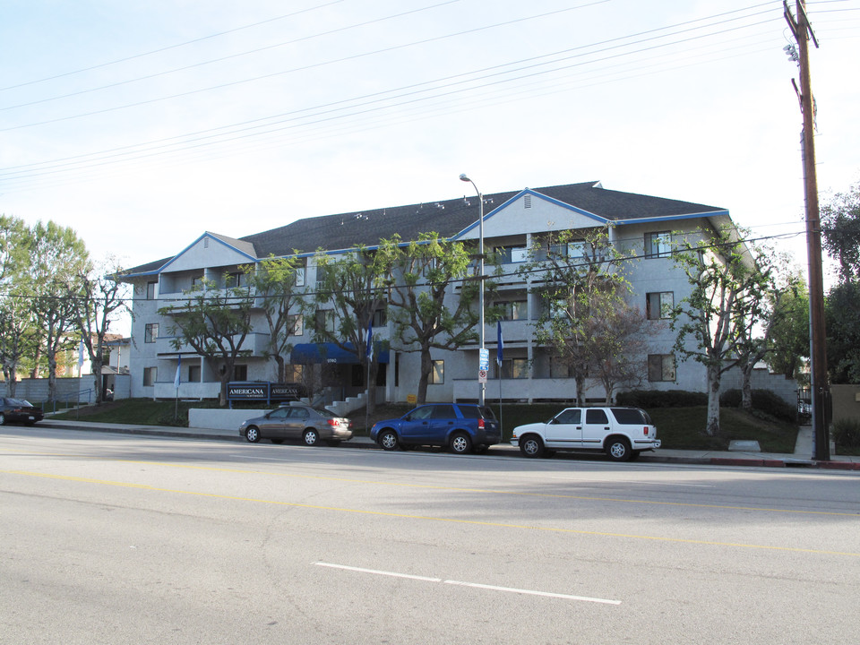 Americana Northridge in Northridge, CA - Building Photo