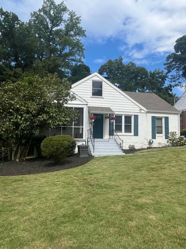 property at 41 Willow Wood Cir SE