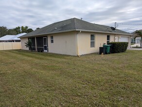 5673 NW Athens Ct in Port St. Lucie, FL - Building Photo - Building Photo