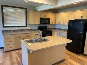 407 E Main St in Everson, WA - Building Photo - Building Photo