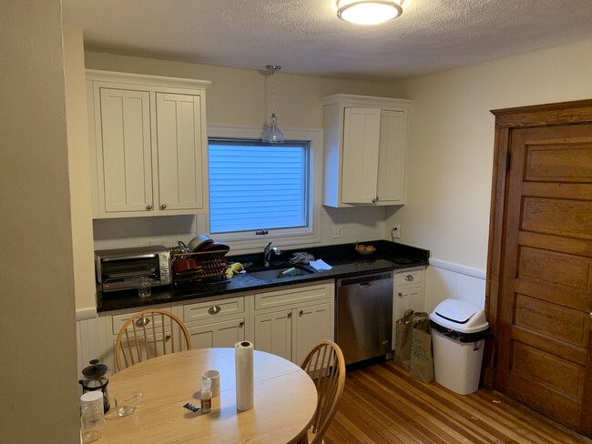 258 Boston Ave, Unit 3