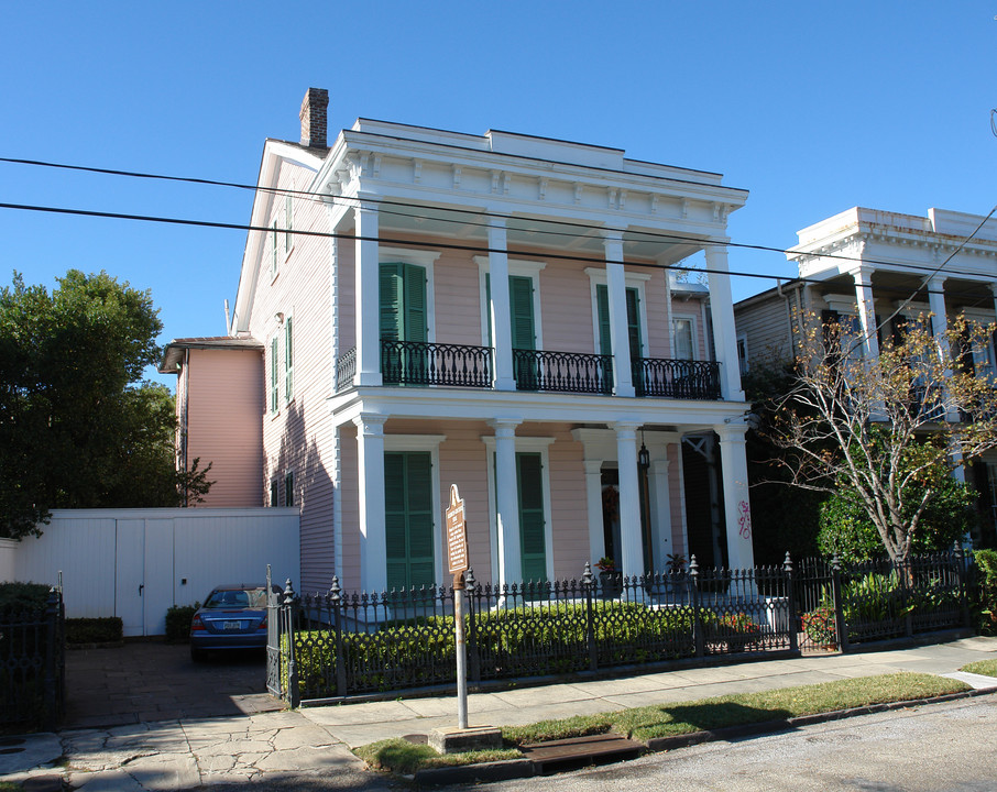 1120 Jackson Ave in New Orleans, LA - Foto de edificio