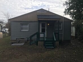 913 N Center St in Goldsboro, NC - Building Photo - Building Photo