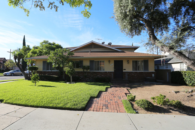 416 Cameron Pl in Glendale, CA - Building Photo - Building Photo