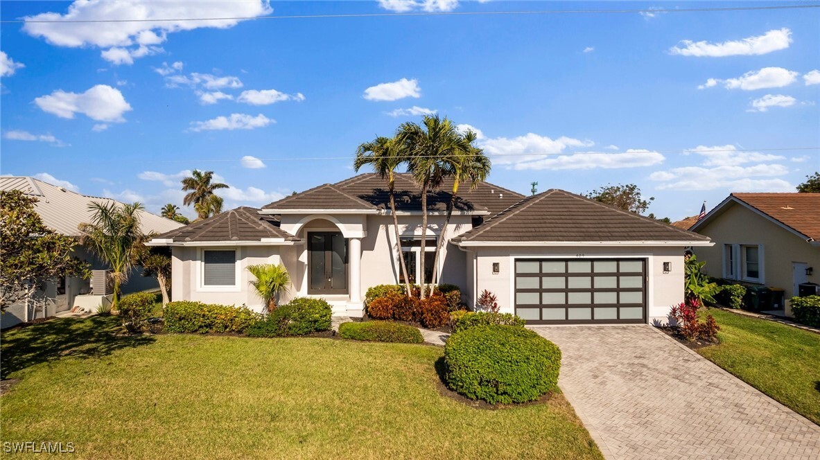 409 Waterleaf Ct in Marco Island, FL - Building Photo