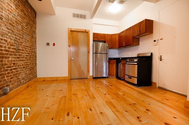 600 St Marks Ave in Brooklyn, NY - Building Photo