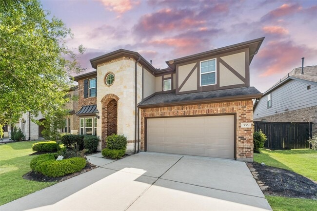 property at 955 Smokethorn Trl