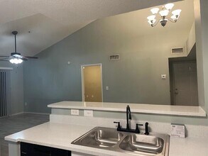 7904 Sonoma Springs Cir in Greenacres, FL - Building Photo - Building Photo