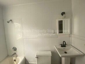 720 Oak St in Kalamazoo, MI - Building Photo - Building Photo