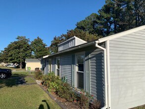 525 Webb Blvd in Havelock, NC - Building Photo - Building Photo