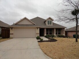 309 Peachtree Ln in Princeton, TX - Building Photo