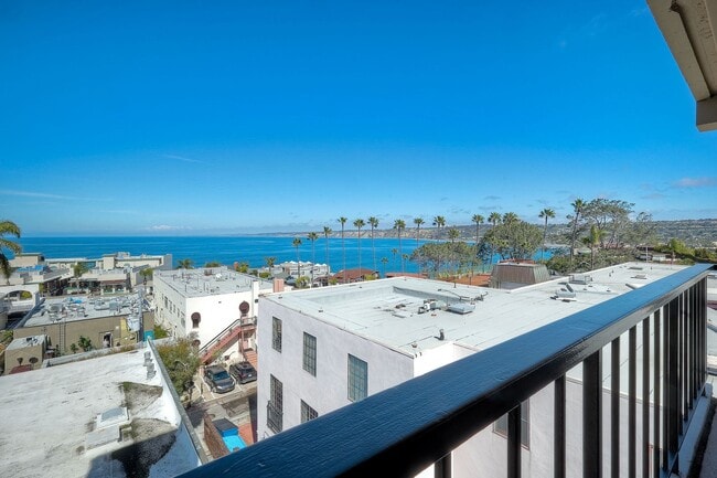 1250 Cave St in San Diego, CA - Building Photo - Building Photo