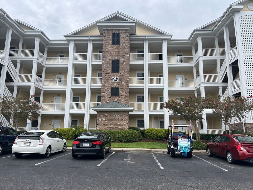 4879 Luster Leaf Cir in Myrtle Beach, SC - Foto de edificio