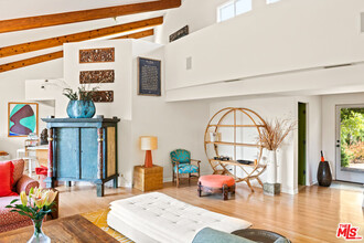 1410 N Topanga Canyon Blvd in Topanga, CA - Building Photo - Building Photo