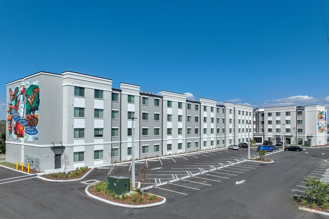 Casa Bel Mar in Tampa, FL - Building Photo