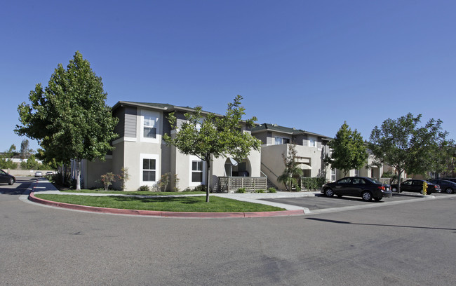 Torrey Del Mar Apartments in San Diego, CA - Building Photo - Building Photo