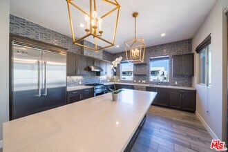 5837 Village Dr in Los Angeles, CA - Building Photo - Building Photo
