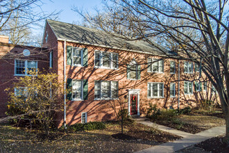 Colonial Village I in Arlington, VA - Building Photo - Primary Photo