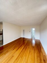 2637 S Centinela Ave in Santa Monica, CA - Building Photo - Building Photo