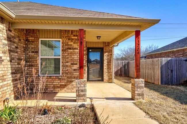 13224 Beekman Dr in Piedmont, OK - Building Photo - Building Photo