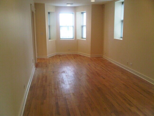 1658 W Nelson St in Chicago, IL - Building Photo - Building Photo