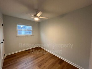 1519 Woodley Rd in Dayton, OH - Building Photo - Building Photo