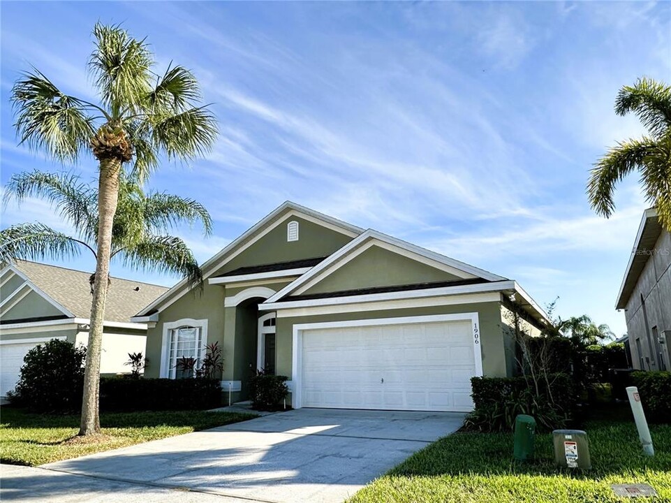 1906 Morning Star Dr in Clermont, FL - Building Photo