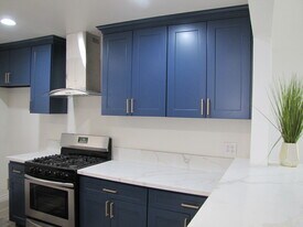 980 W Battery St in Los Angeles, CA - Building Photo