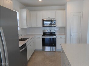 623 Lakeside Oasis Ave in Lehigh Acres, FL - Building Photo - Building Photo