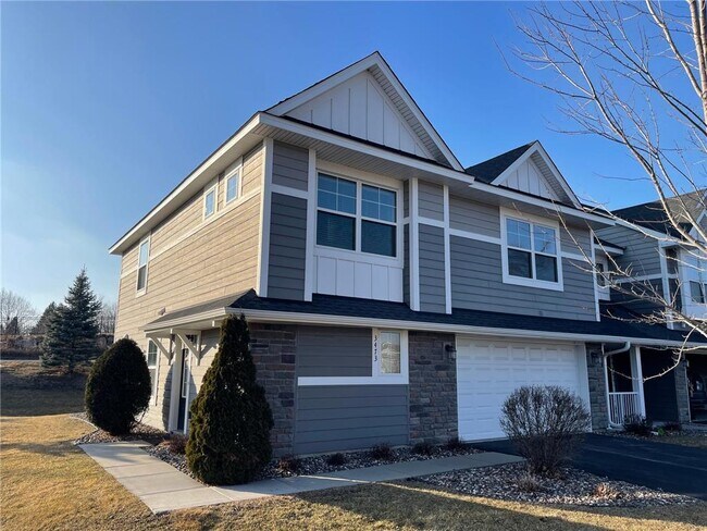 property at 3473 Chestnut Ln
