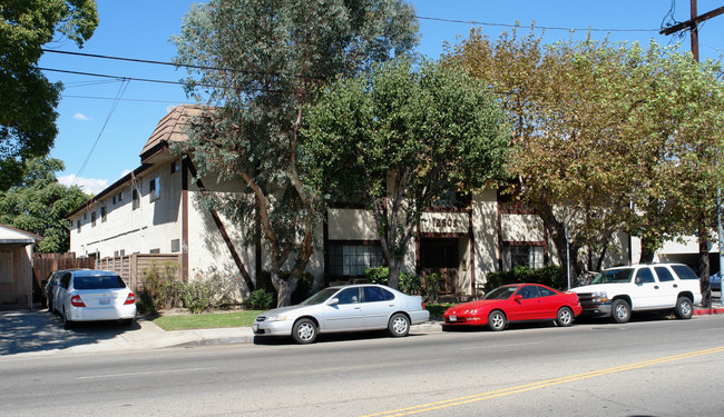 12603-12605 Oxnard St in North Hollywood, CA - Building Photo - Building Photo